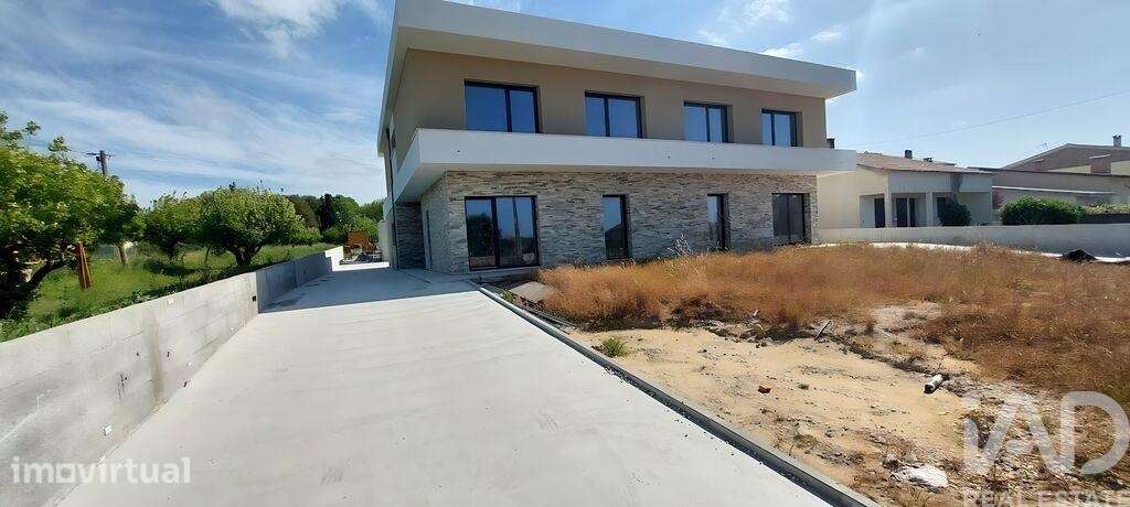 Casa T4 em Cantanhede e Pocariça de 321,00 m2 - Grande imagem: 2/23