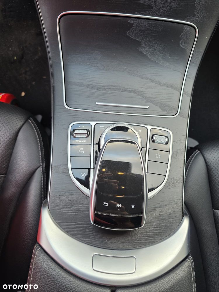 Mercedes-Benz Klasa C 200 4-Matic 7G-TRONIC - 10