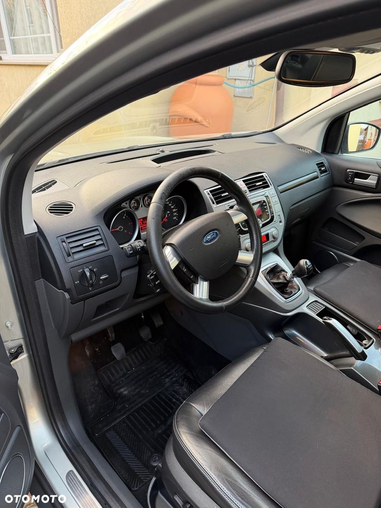 Ford Kuga 2.0 TDCi Titanium FWD - 8