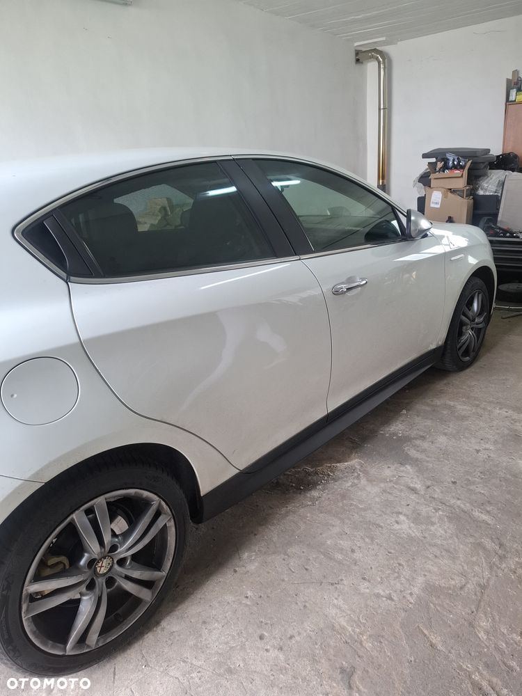 Alfa Romeo Giulietta 1.4 TB Distinctive - 16