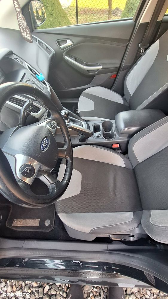 Ford Focus - 8