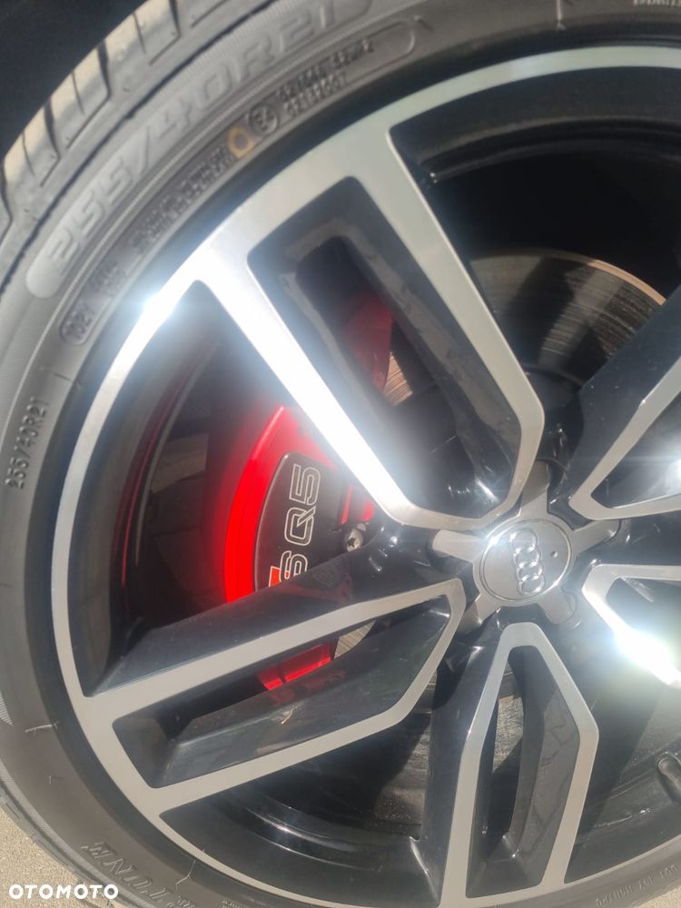 Audi SQ5 - 11