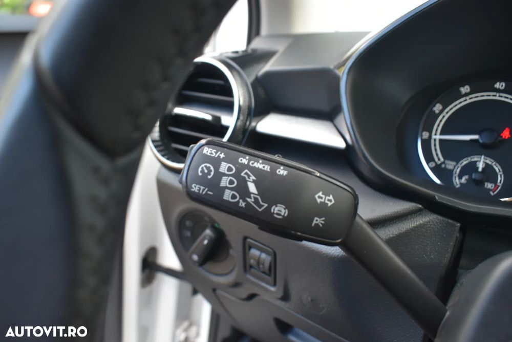 Skoda Fabia 1.0 TSI Ambition - 10