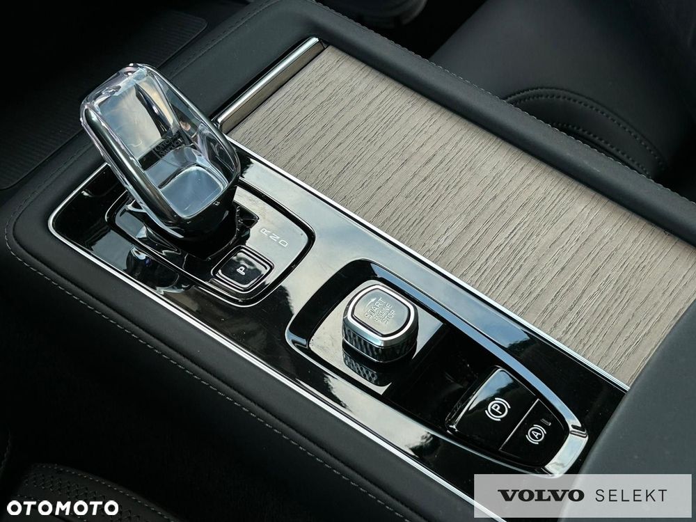 Volvo XC 90 - 21