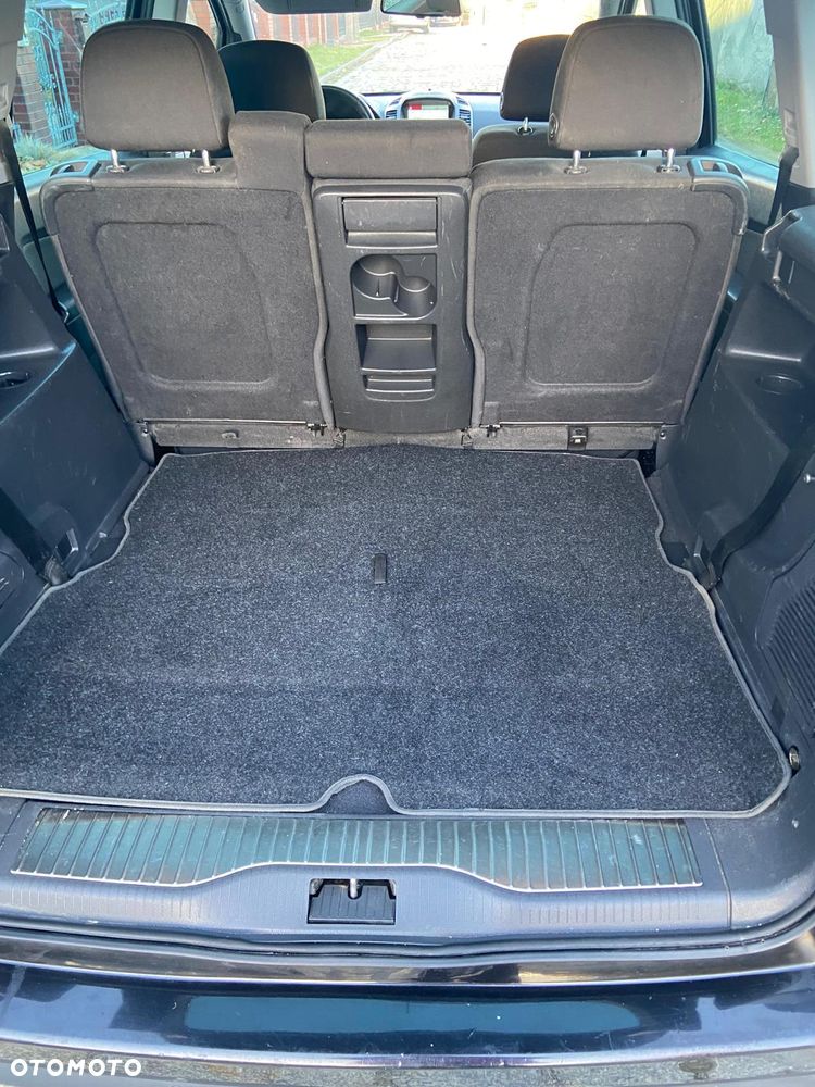 Opel Zafira - 12