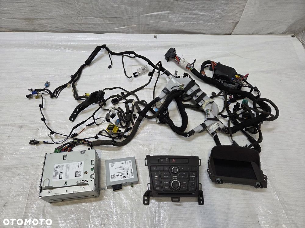 OPEL ZAFIRA C RADIO NAWIGACJA 23480434 Wyświetlacz 95247248 Moduł 13483128 - 1