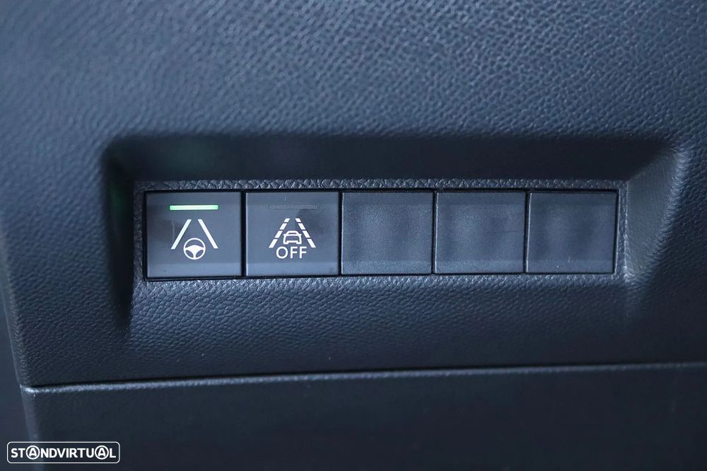 Peugeot 2008 1.2 PureTech GT EAT8 - 22