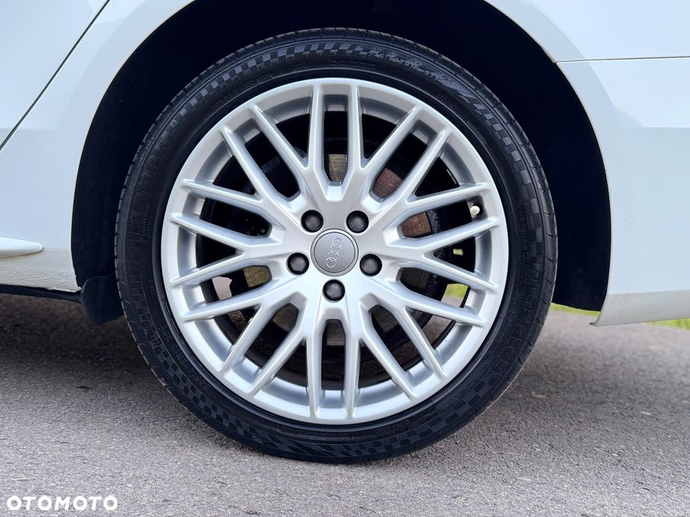 Audi A4 Avant 2.0 TDI DPF S line Sportpaket - 40
