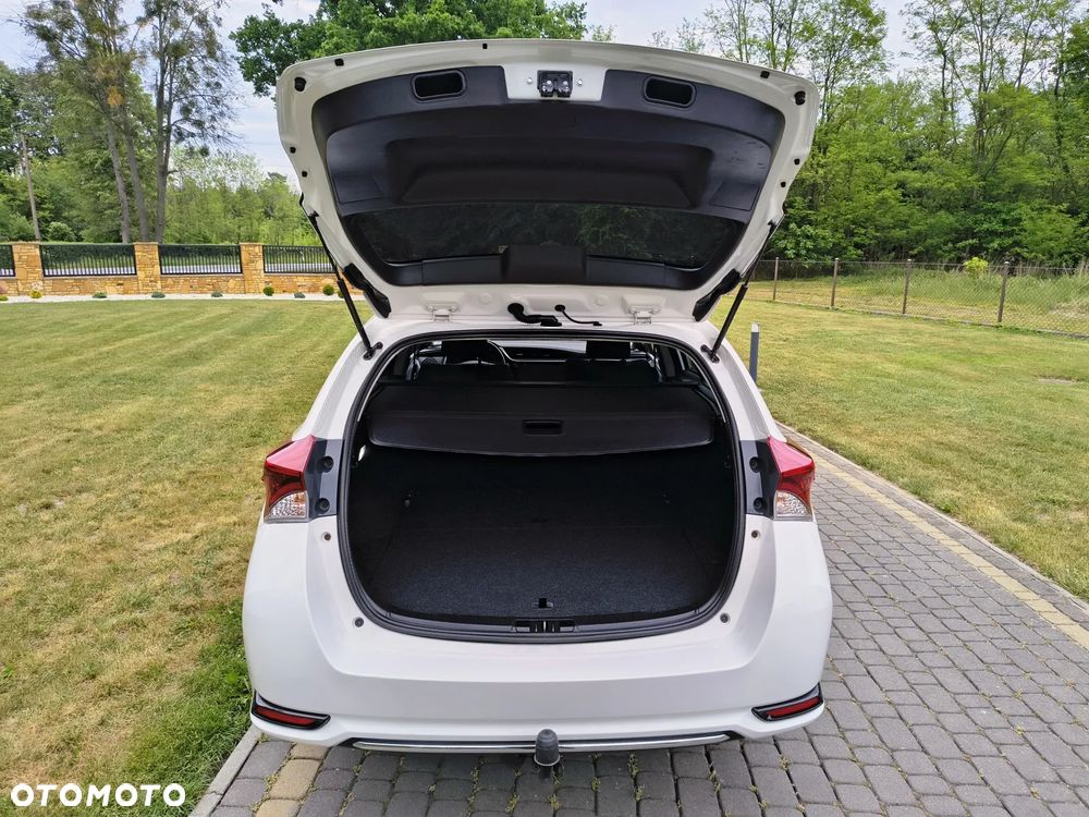 Toyota Auris 1.6 D-4D Dynamic - 16