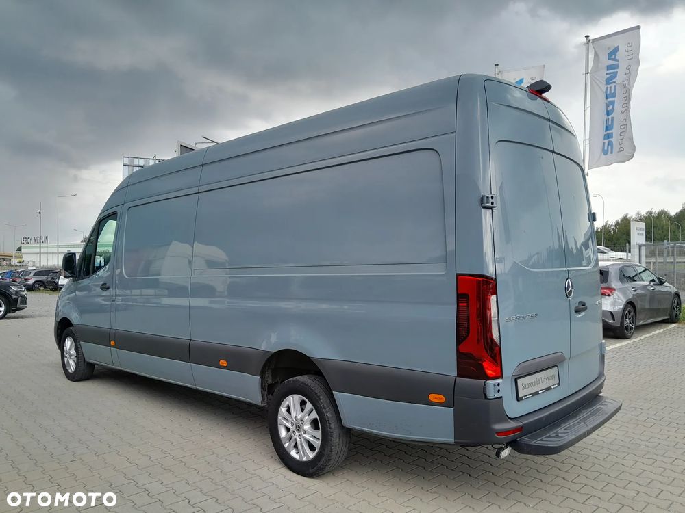 Mercedes-Benz Sprinter 317 - 4