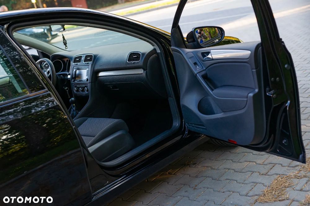 Volkswagen Golf VI 1.6 Comfortline - 22