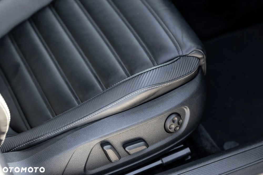 Volkswagen CC - 9