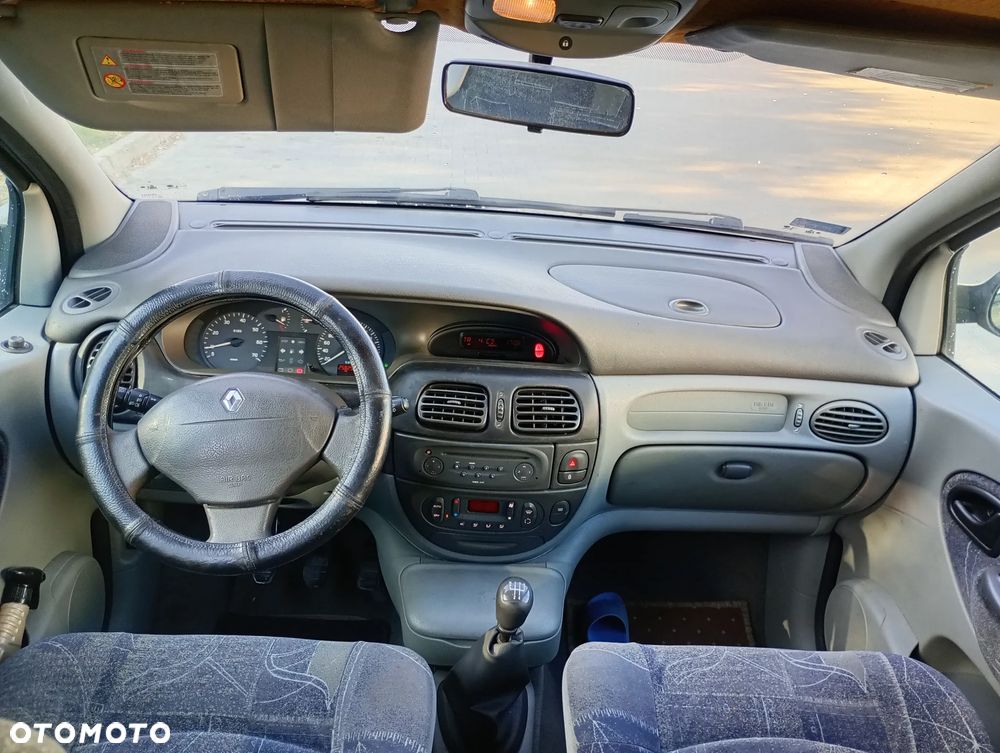 Renault Scenic Megane 1.8i RT 16V - 6