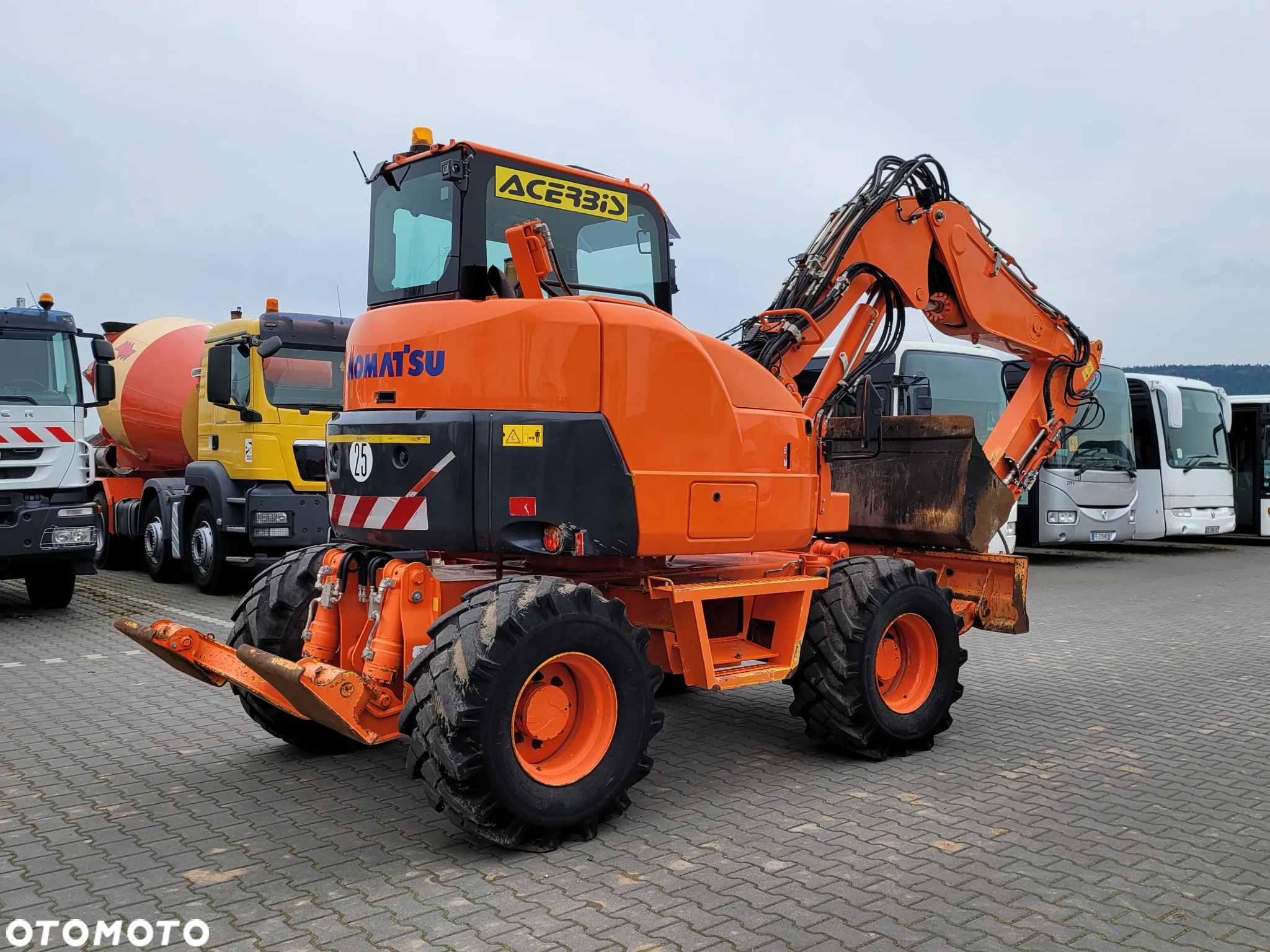 Komatsu PW98 MR8 / SPROWADZONA Z FRANCJI / 6 880 MTH / 2014 ROK / - 6