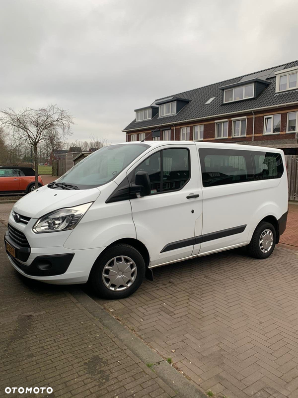 Ford Transit Custom ver-310-l2h1-limited
