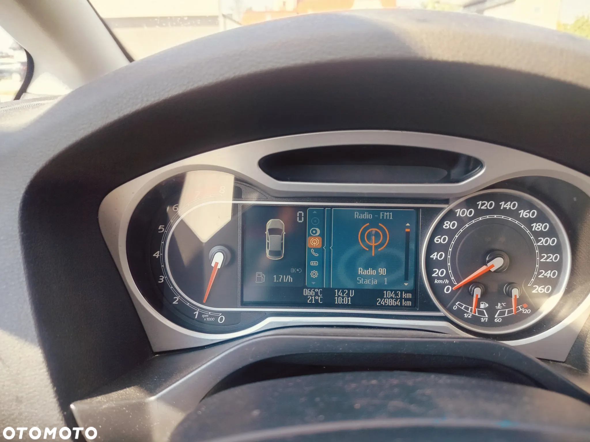 Ford S-Max - 16