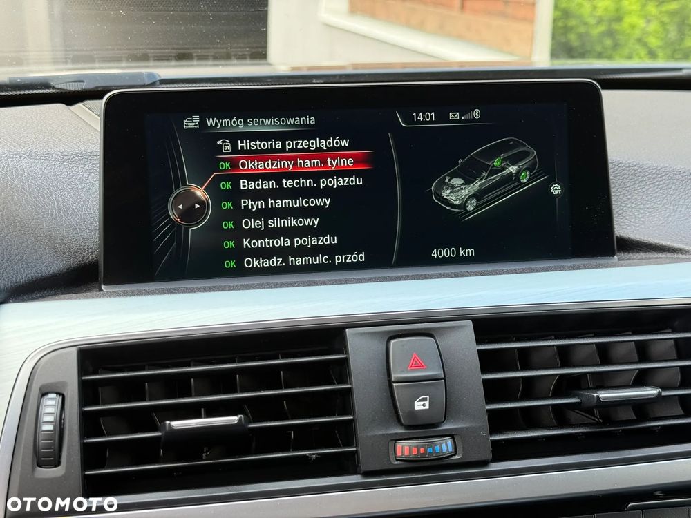 BMW Seria 3 320d Sport Line - 37
