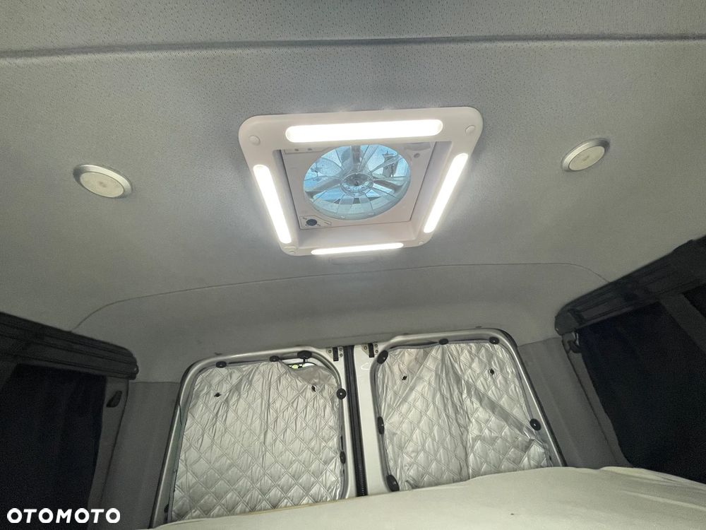 Mercedes-Benz Sprinter - 10