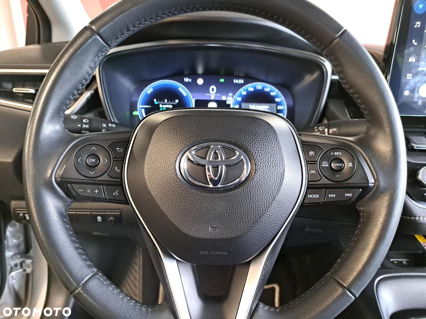 Toyota Corolla 1.8 Hybrid Comfort - 32