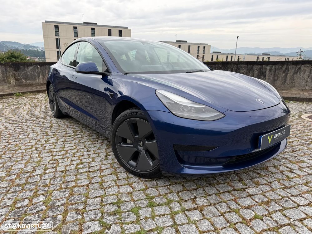 Tesla Model 3 Standard Range Plus RWD - 1