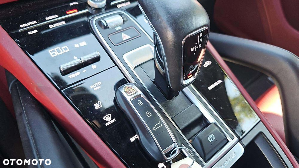 Porsche Cayenne Tiptronic S - 9