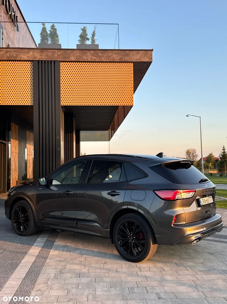 Ford Kuga - 3