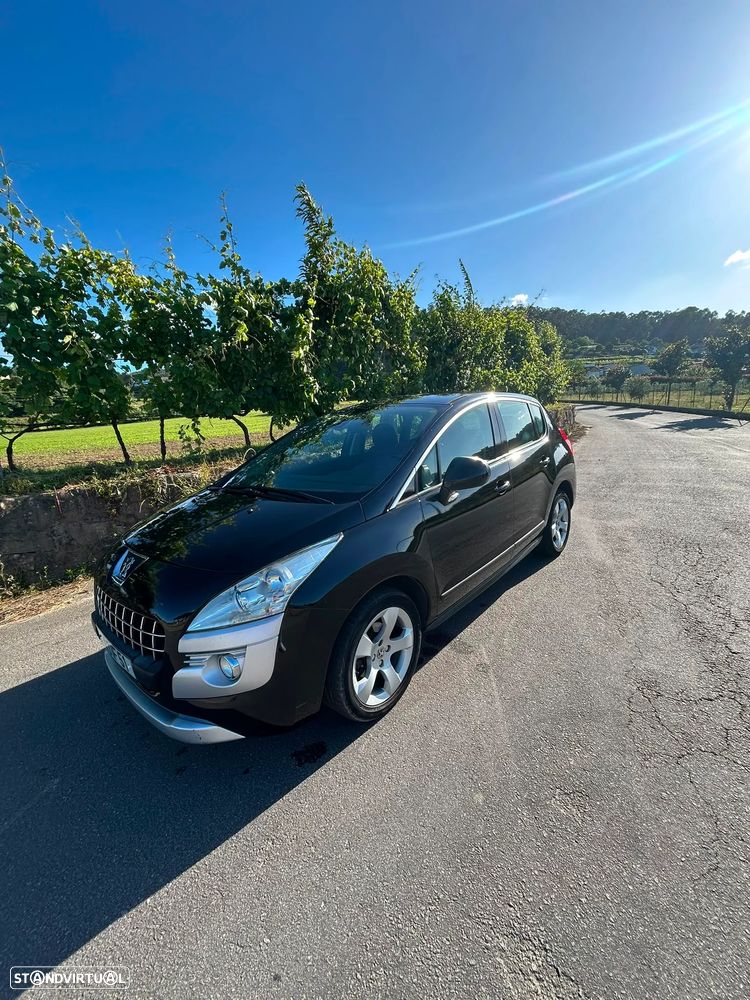 Peugeot 3008 1.6 HDi Executive CMP6 - 1