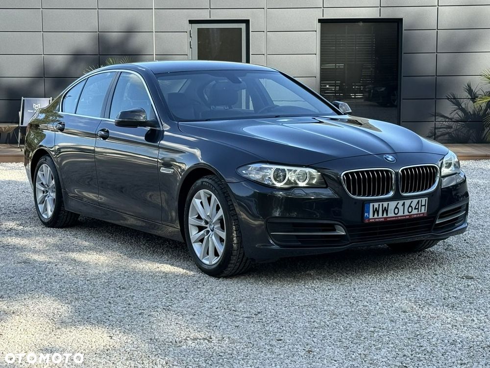 BMW Seria 5 528i Sport-Aut - 1