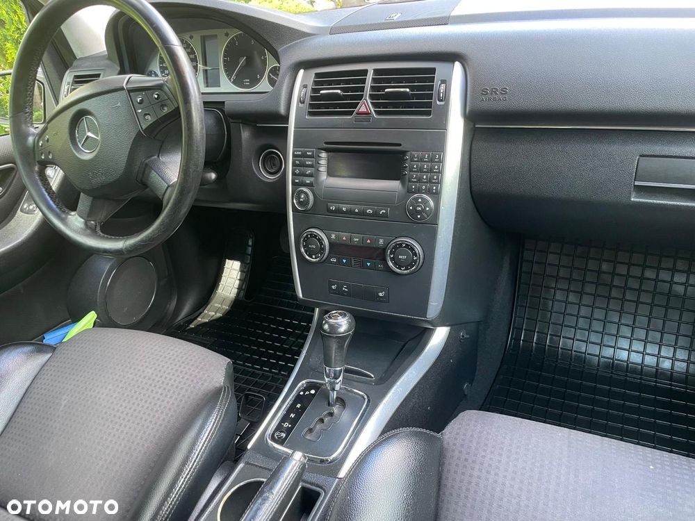 Mercedes-Benz Klasa B 200 CDI DPF Autotronic - 14