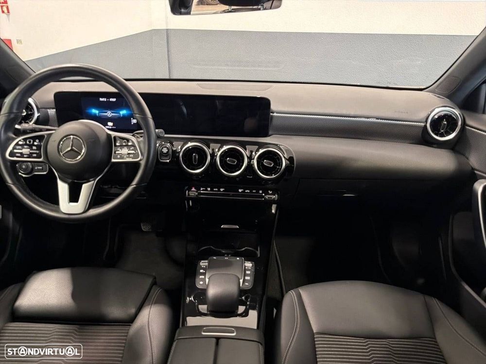 Mercedes-Benz A 250 e — fotografia 8
