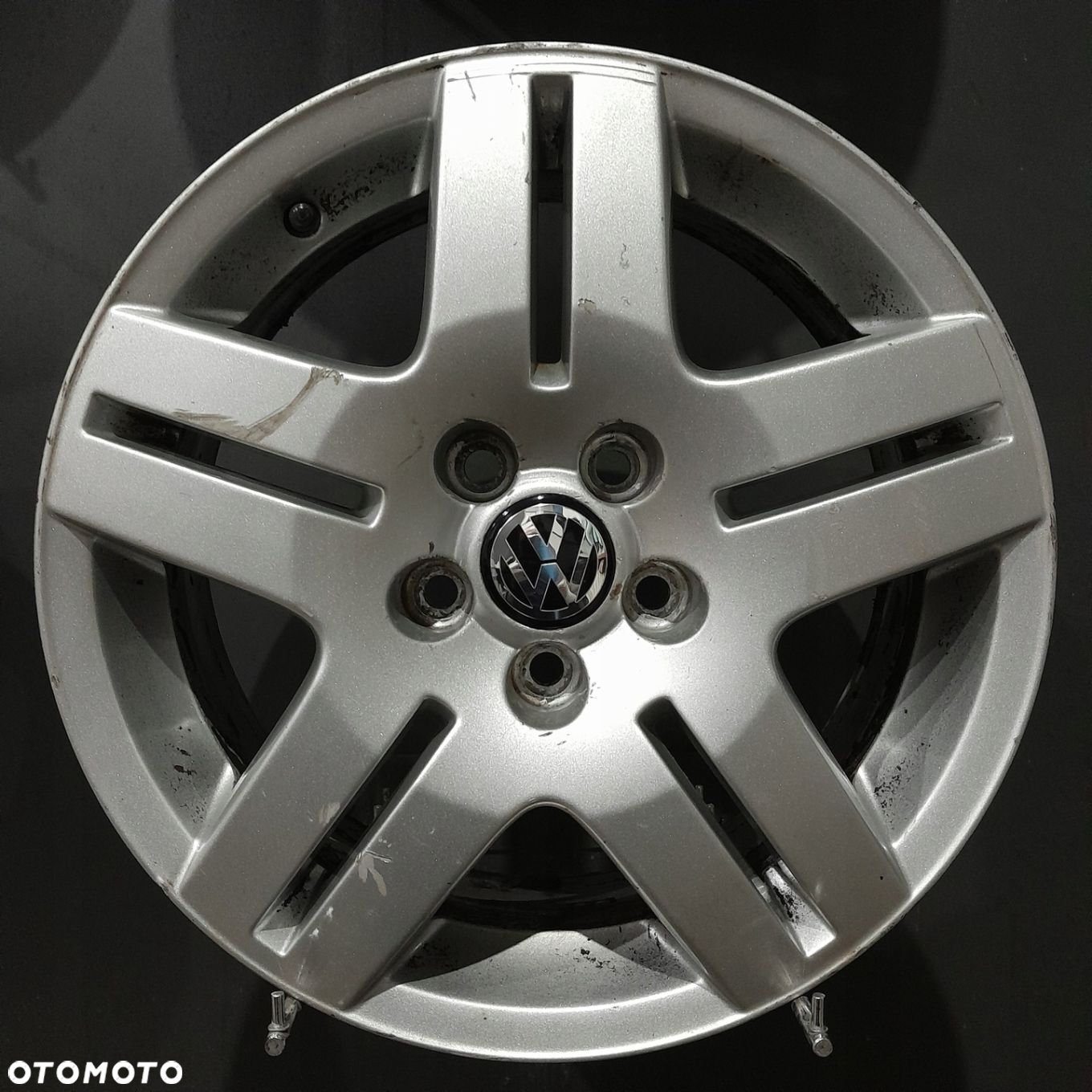 Felgi 15 5x100 VW Volkswagen Polo, Golf IV, Bora F504010-45 - 5