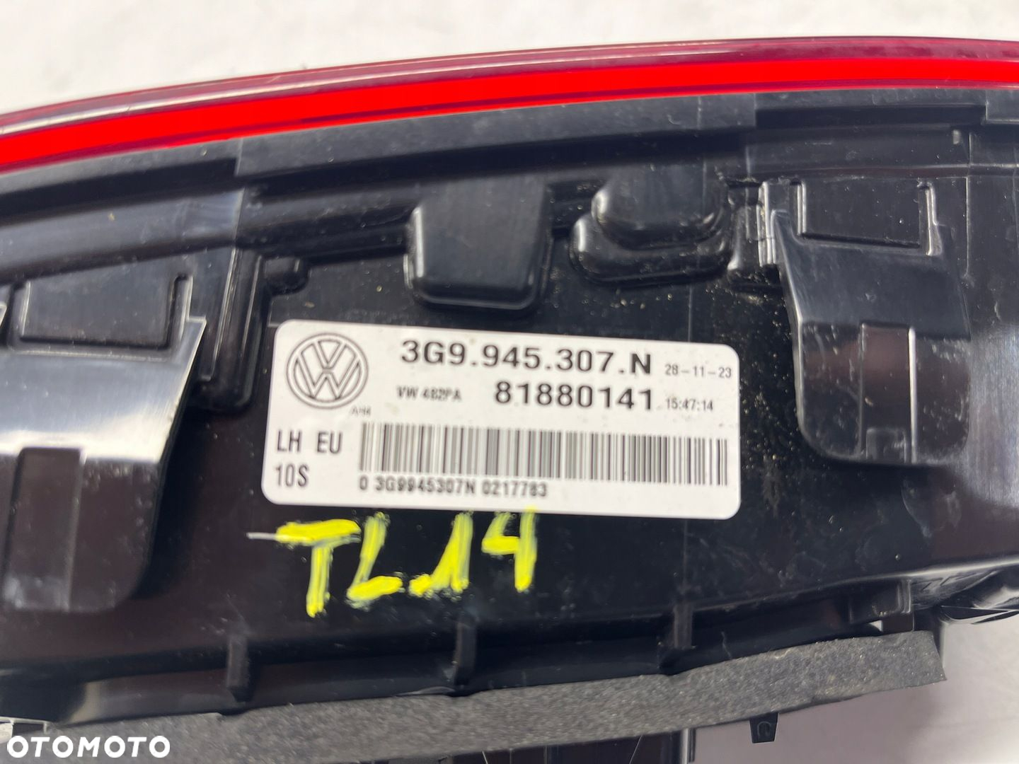 VW Passat B8 Variant Lift Lampa Tył Tylna Lewa Klapy Bagażnika 3G9945307N - 2