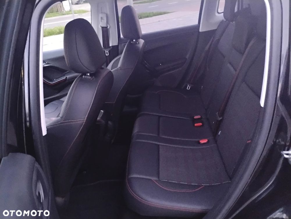 Peugeot 2008 BlueHDi FAP 120 STOP & START GT-Line Edition - 14