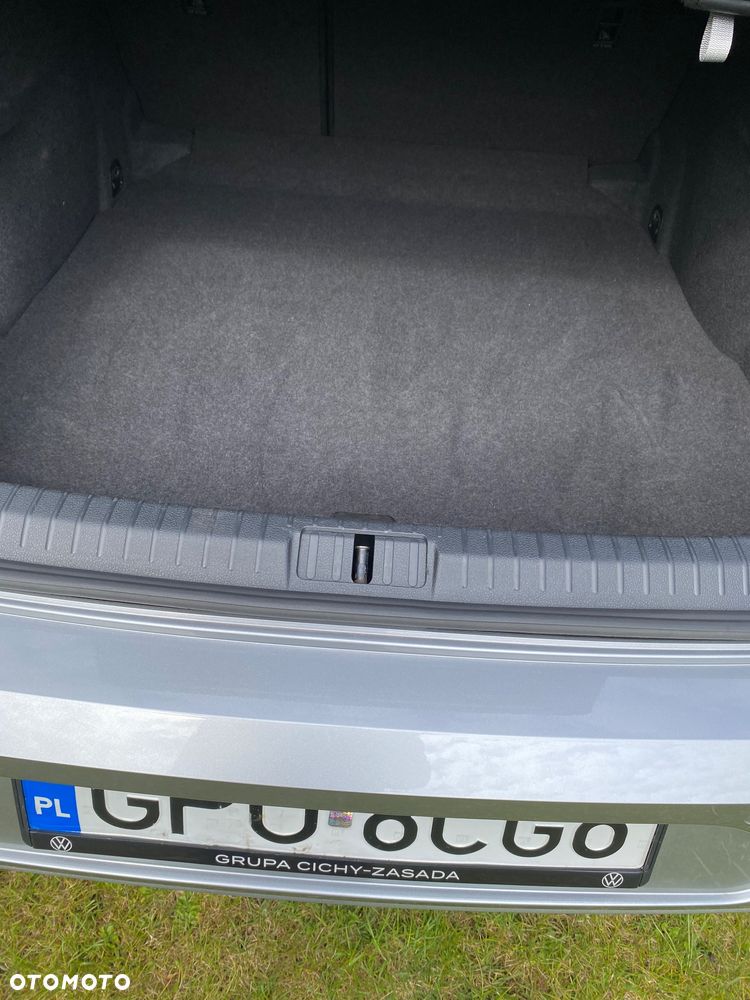 Volkswagen Passat 1.6 TDI BMT Trendline - 14