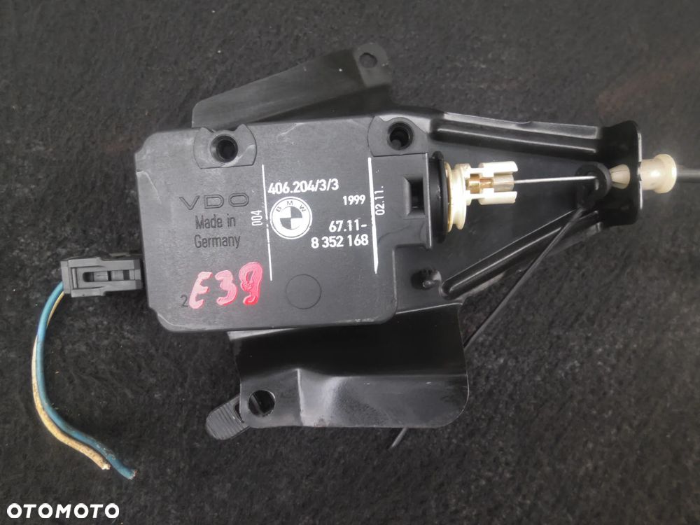 SIŁOWNIK KLAPKI PALIWA BMW E39 8352168 POSIADAM 2 SZT - 2