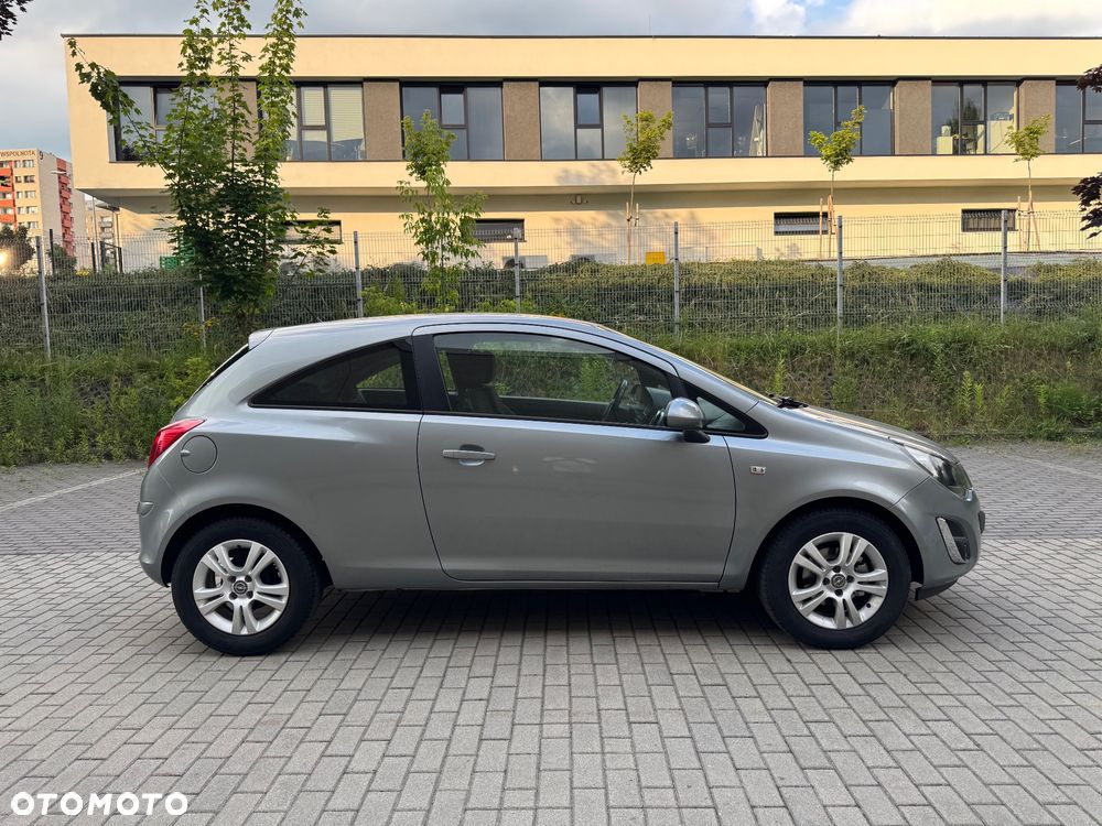 Opel Corsa 1.2 16V Enjoy - 17