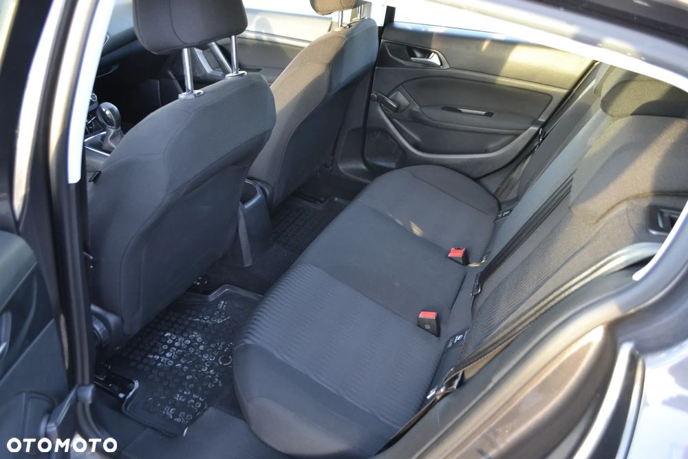 Peugeot 308 1.2 PureTech Access S&S - 17