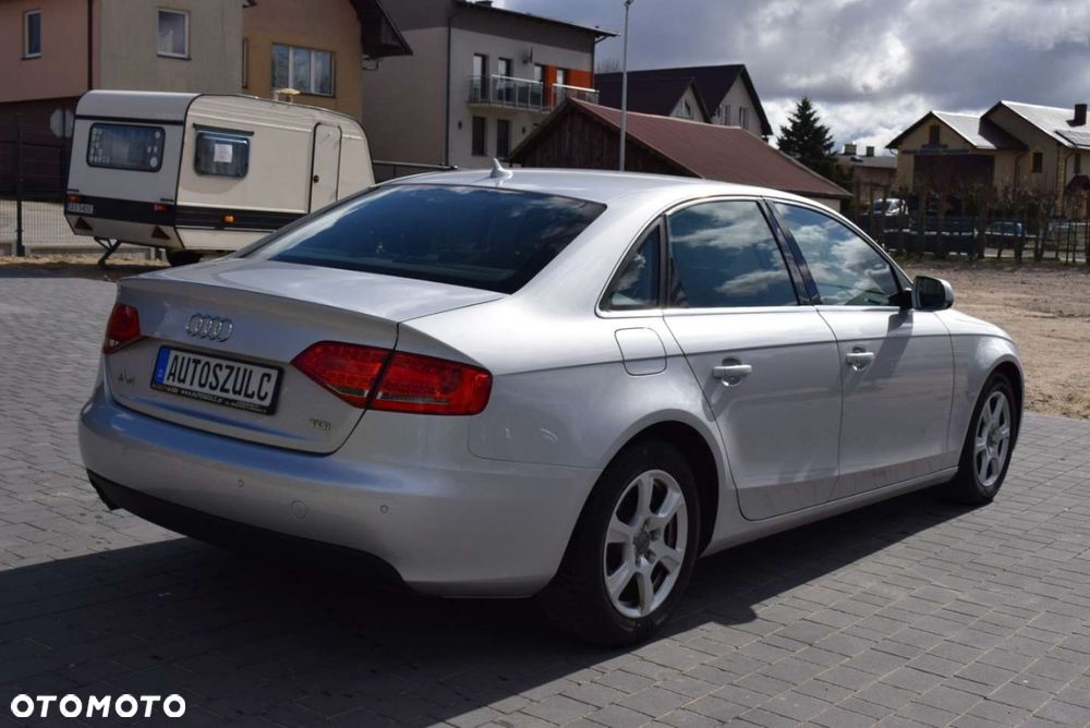 Audi A4 Limousine 2.0 TDI DPF Ambiente - 8