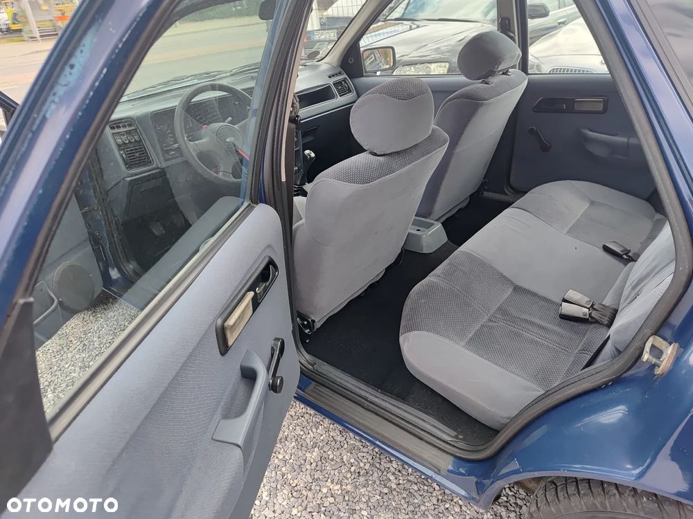 Ford Sierra 1.6 CLX - 10