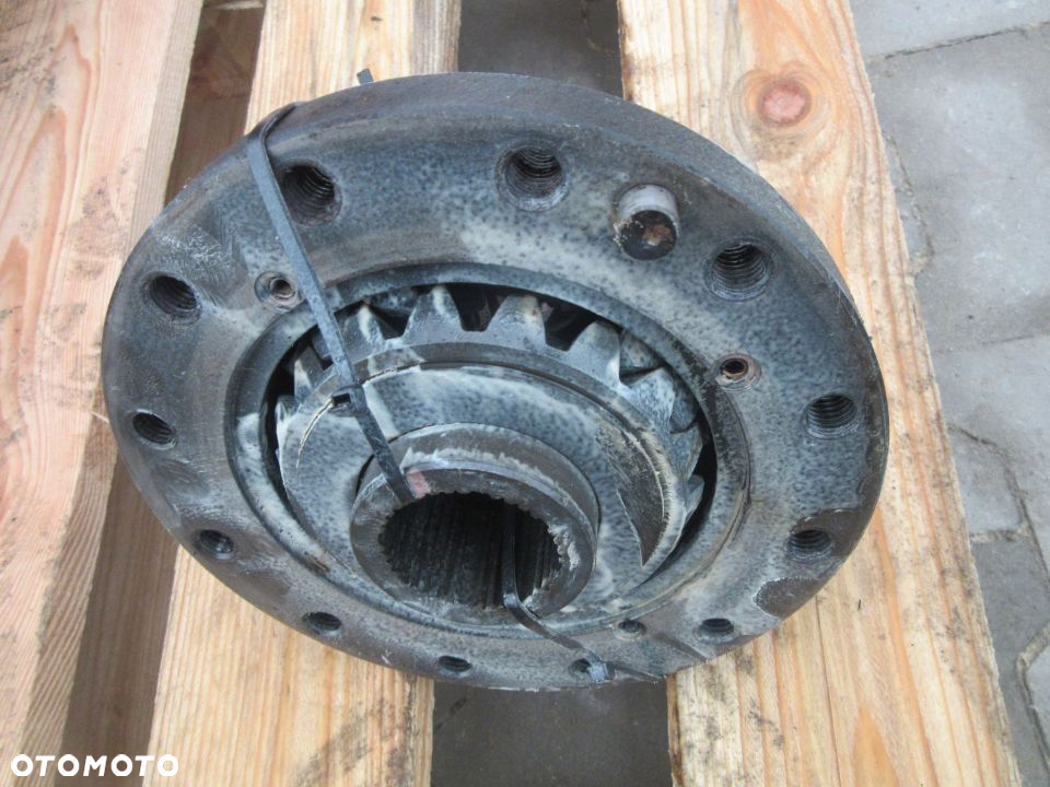 Most napęd tył zwolnica atak talerz mechanizm różnicowy Massey Ferguson 5710 5711 5712 5713 SL - 9