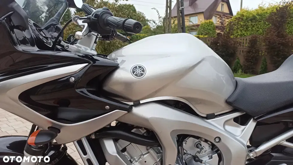Yamaha FZ6 - 36