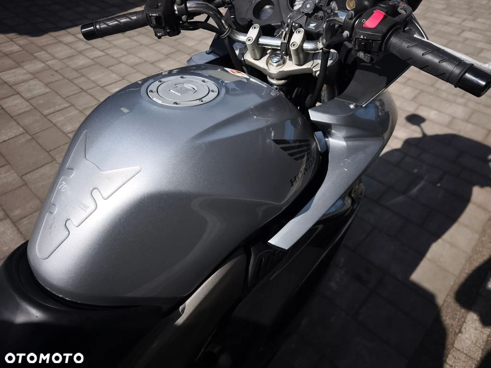 Honda CBF - 21