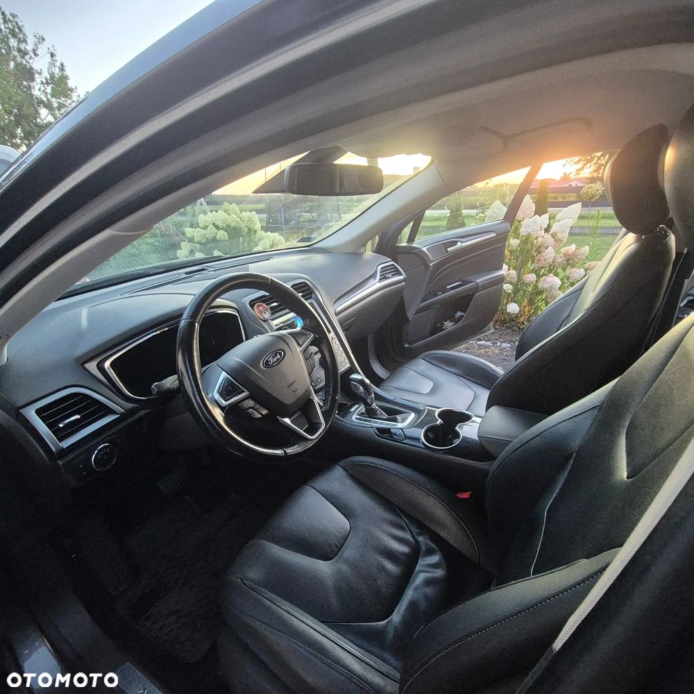Ford Mondeo 2.0 TDCi Titanium PowerShift - 13