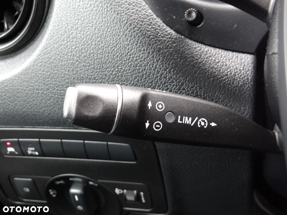Mercedes-Benz Vito - 22