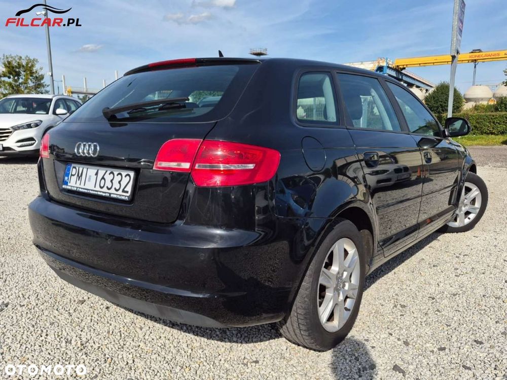 Audi A3 Sportback - 3
