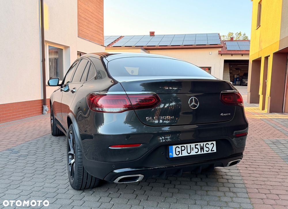 Mercedes-Benz GLC 300 d 4-Matic - 4