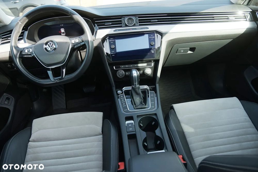 Volkswagen Passat 2.0 TDI BMT SCR 4Mot Highline DSG7 - 23