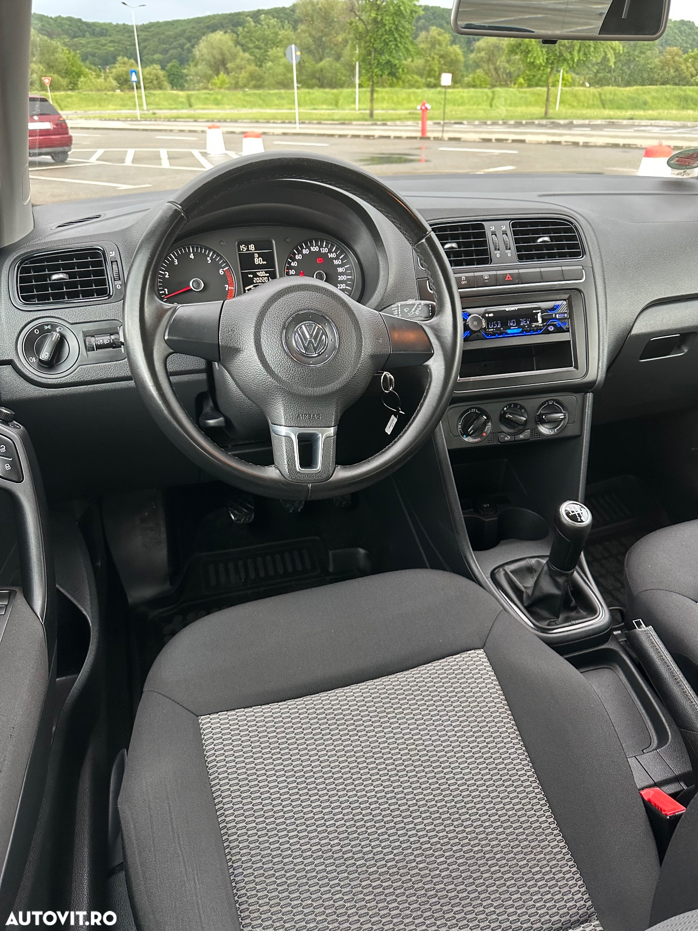 Volkswagen Polo 1.4 FSI Comfortline - 6
