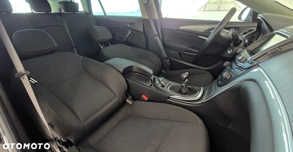 Opel Insignia - 29