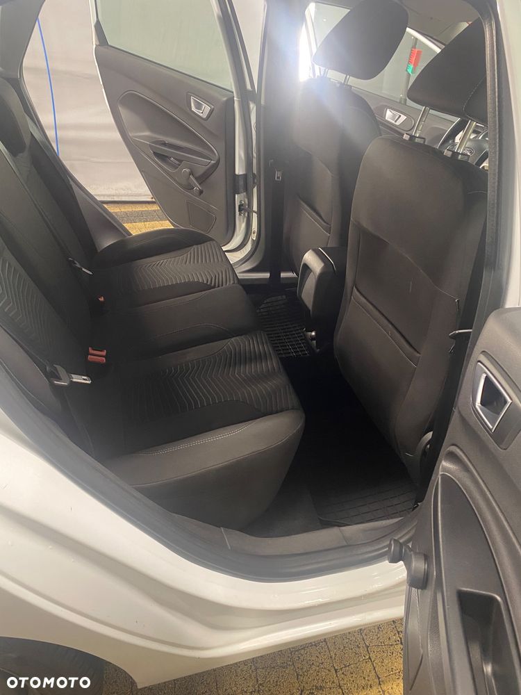 Ford Fiesta 1.6 TDCi ECOnetic Trend ASS - 6